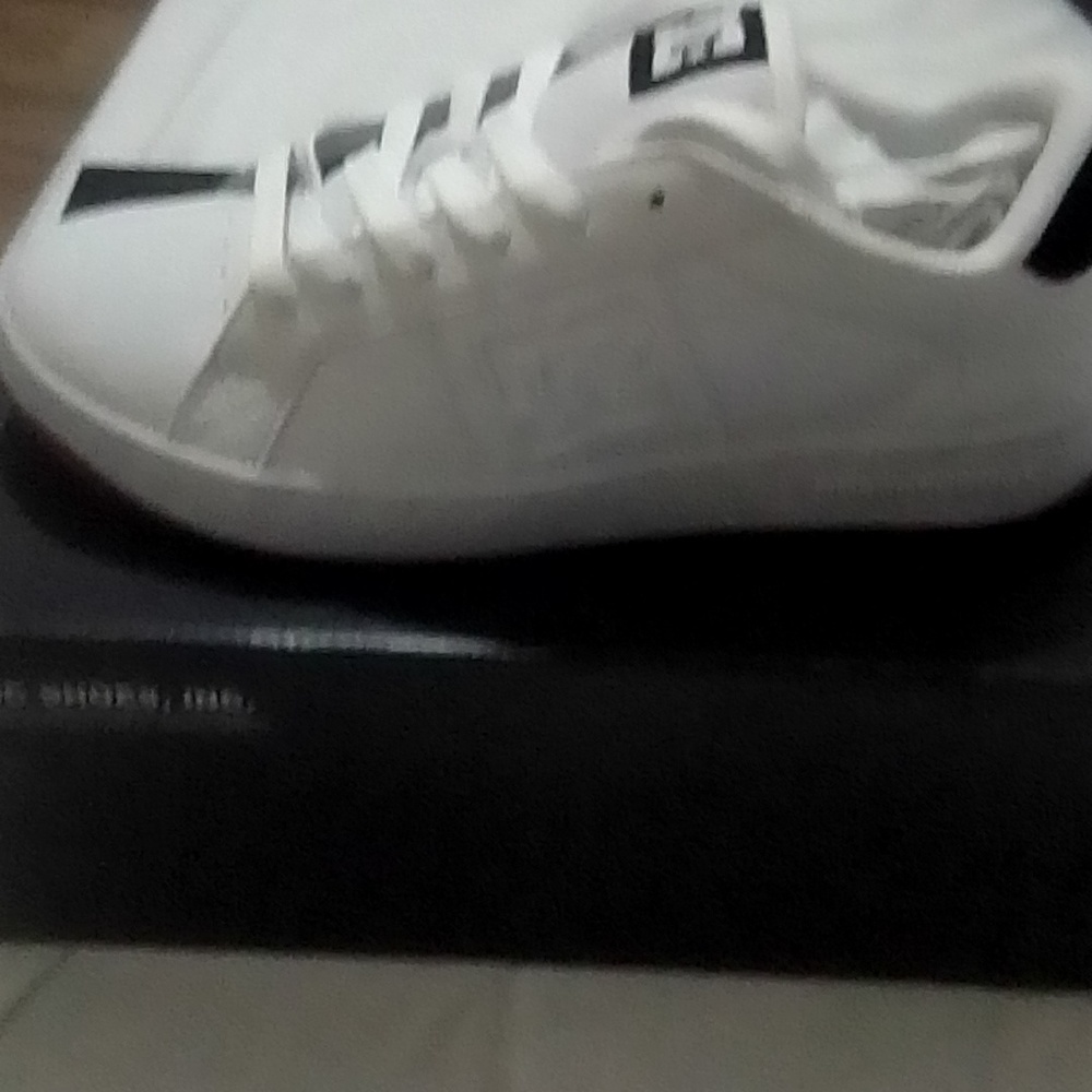 DC shoes
